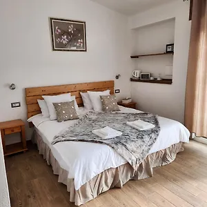 https://iloghe-marras.in-sardinia.net